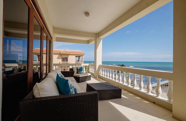 Ocean’s Edge 4A – Fourth-Floor Beachfront Condo with Sweeping Caribbean Views