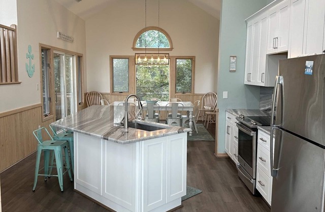 Oceanside Family Home in Center of Corolla Light Resort - Friday Check-in