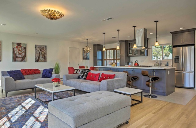 Oceanside Home w/Patio & Grill, Walk to Beach!