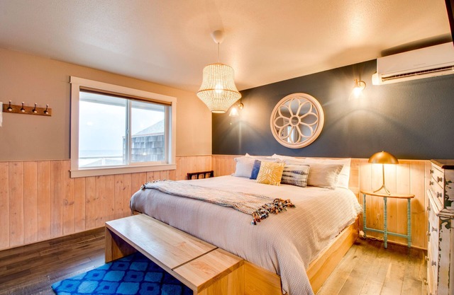 Oceanside Inn #9 - Zeolite