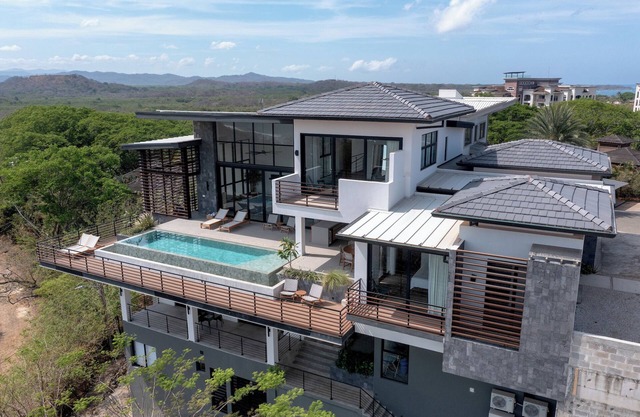 Oceanside Luxury Escape with Stunning Views