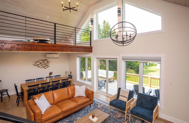 Oceanview Retreat - Canoe Cove