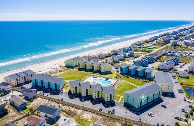 Oceanview Surf Condo 517 with Pool & Beach Access
