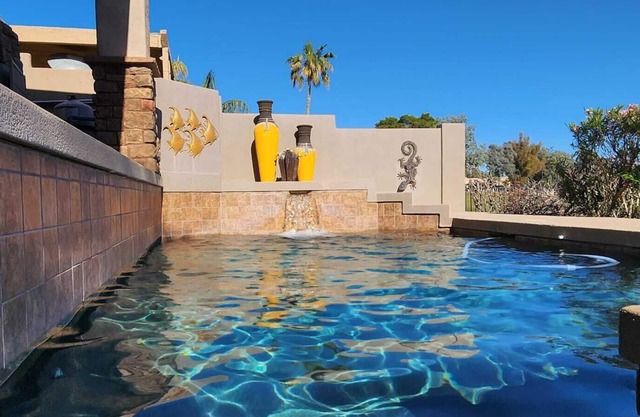Ocotillo Lakes house, golf views, pool heater, BBQ