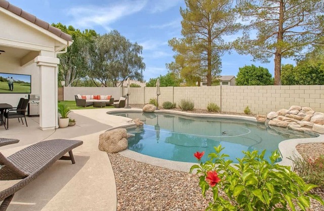 Ocotillo Oasis 4BR Heated Pool Golf