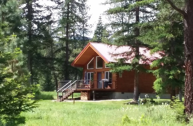 Off Grid Secluded Cabin In Whitepine Creek Valley