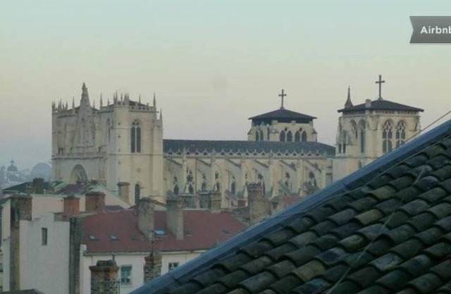 Old Lyon: Charming & cozy flat with view