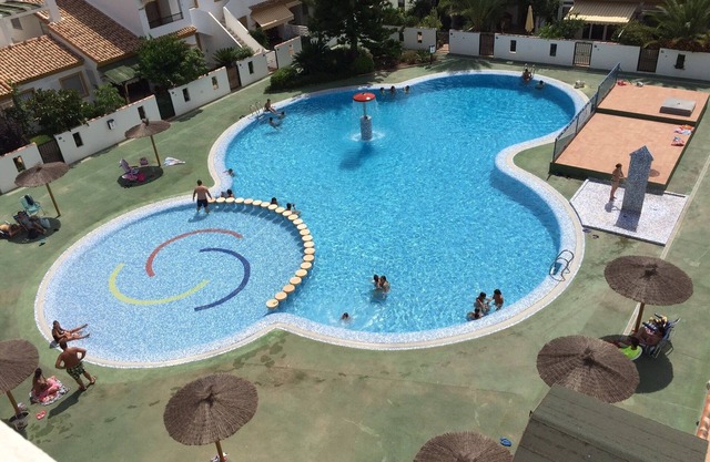 Oliva, Spain, beautiful 3 bedroom apartment at 100 m. from the beach