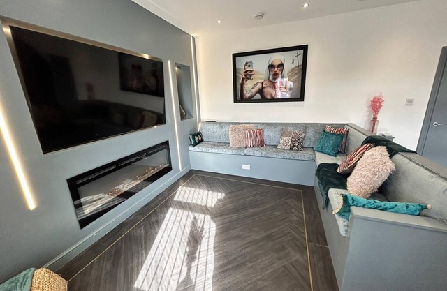 Olivia Rose Suite by Sasco