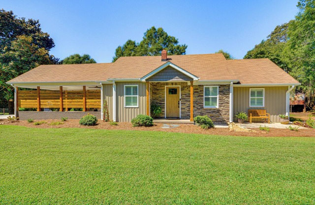 On-Site Pond: Nature-Filled Winston-Salem Retreat!