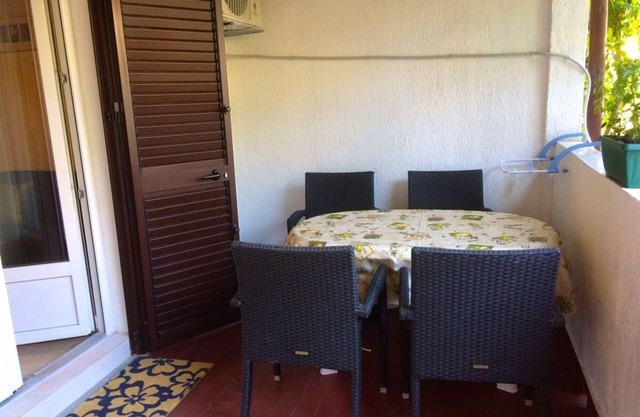 One bedroom apartment with terrace Artatore, Lošinj (A-17591-b)