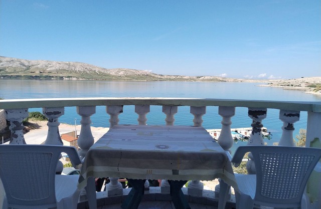 One bedroom apartment near beach Zubovići, Pag (A-4125-c)
