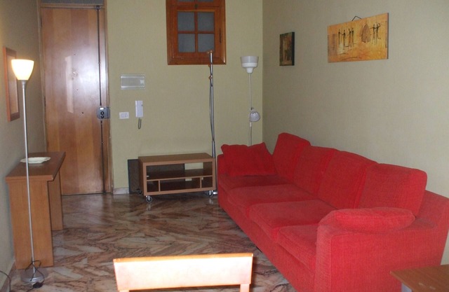 one bedroom apartment in central location