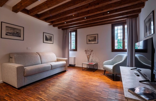 One Bedroom apartment in Historic palace
