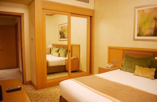 One Bedroom Apartment Near Al Khan Super Market By Luxury Bookings