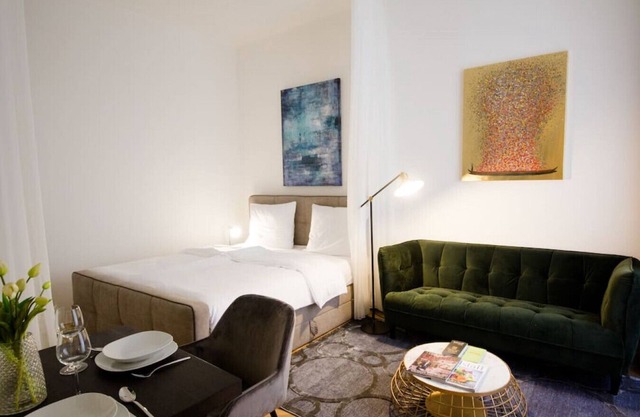 One-Bedroom Apartment - Naschmarkt