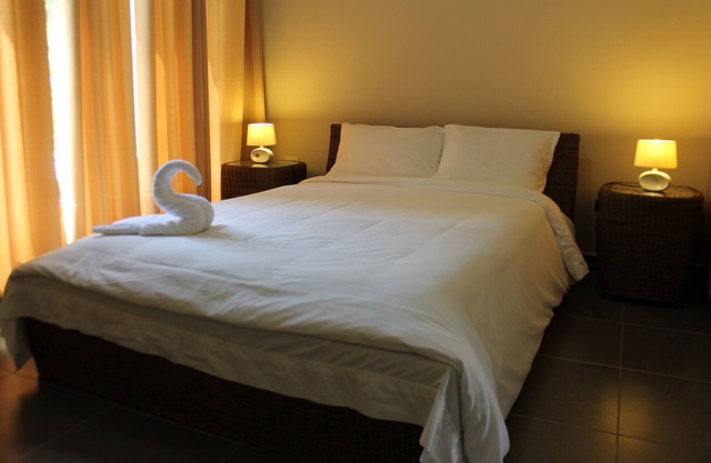 One Bedroom Villa (pool and mountain view)