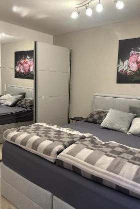 One Room apartment with all facilities near S8 Line - S8 train line from Oktoberfest