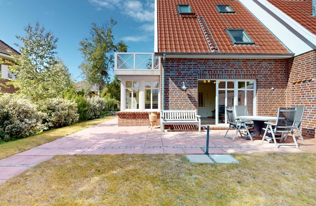 'OOSTERTUUN' vacation home in a quiet side street on the outskirts of Langeoog