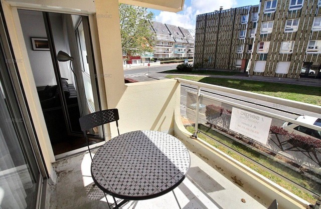 OPALE 214 A : Apartment for 4 people, close to the center and the beach. private parking
