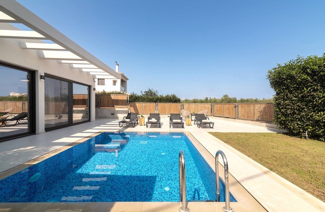 Oresteia Exclusive Villa, a Sublime Retreat