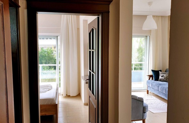 Ormanın Manzaralı Denize 900 M2 1+1 Daire