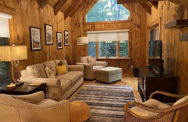 Outdoor Enthusiasts Paradise in Beautiful Vermont!