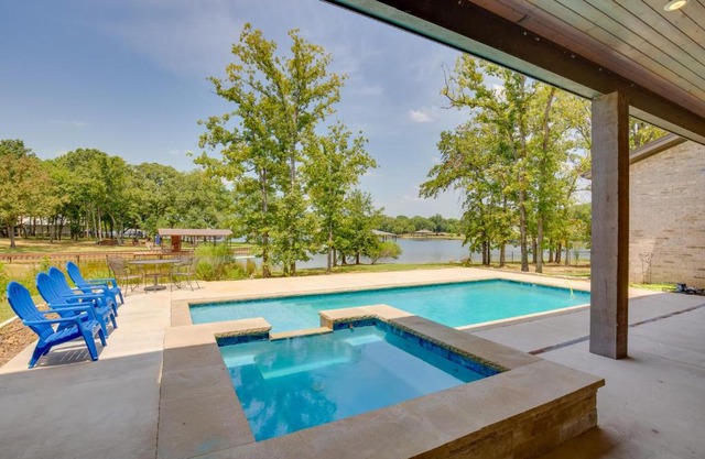 Outdoor Oasis Family Malakoff Gem on Cedar Creek!