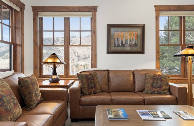 Outpost: Grand View 5240 - AC and Teton Views