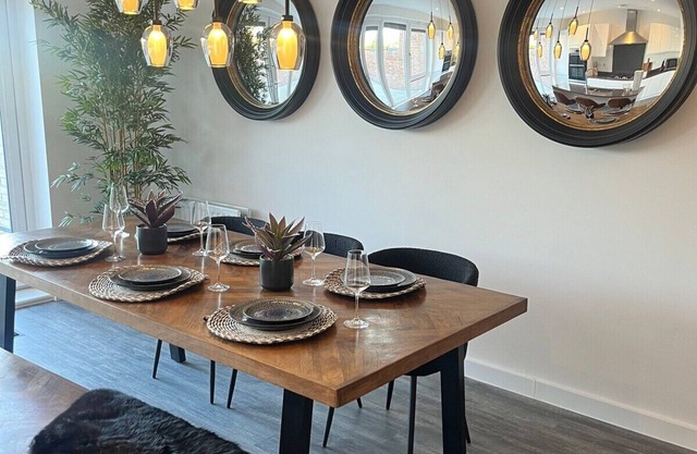 Outstanding 4-Bedroom Town House