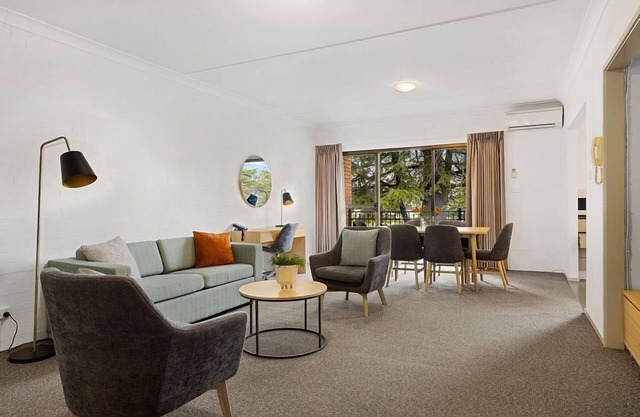 Oxley Court Serviced Apartments