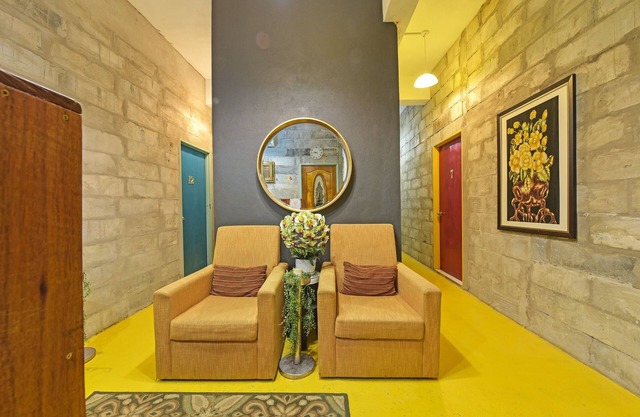 OYO 90720 Sky Garden Inn