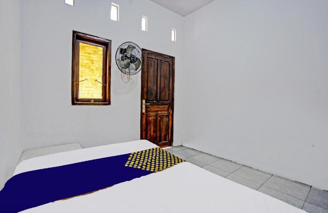 OYO 92086 Fun Guesthouse Syariah