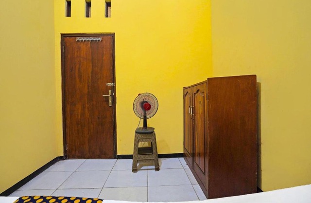 OYO Life 91869 Insan Mulia Kost Syariah