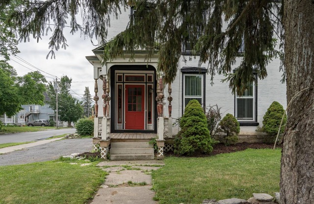 Paddock Street Executive home