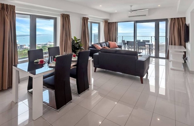 "Padstow" Darwin City Penthouse