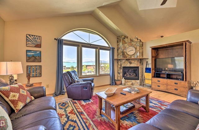 Pagosa Springs Home w/Deck & Grill, Walk to Town!