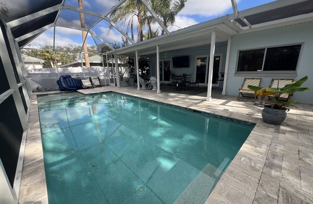 Palm Harbor "Sunset Beacon Retreat"
