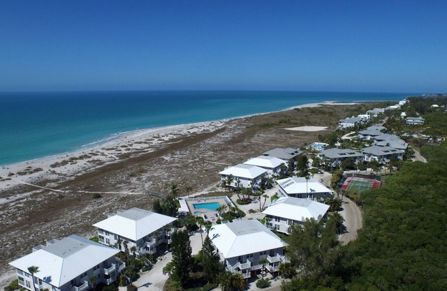 Palm Island 2 Bedroom Superior Villa by RedAwning