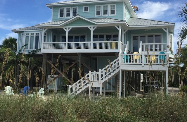 Palm Island Beach Front House w/Private Pool-Floridays