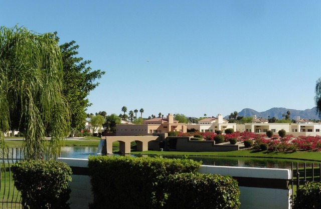 Palm Springs Area Home 2Bed,2Bath,Den, Pool, Tennis, Quiet Central Location