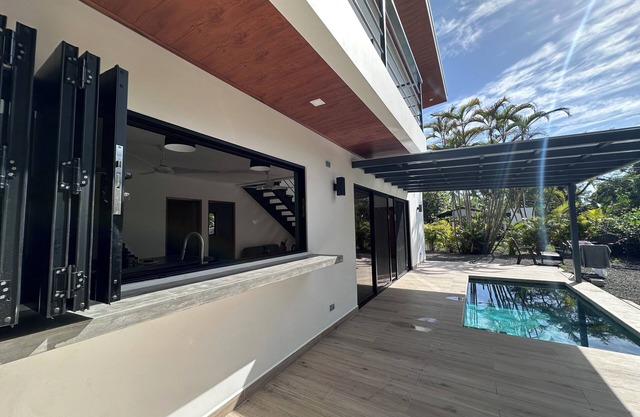 Palmera Azul: 2-bedroom house w/Pool, Wifi, AC in Playa San Miguel