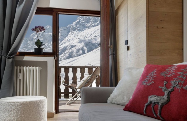 Pandora Mountain View con jacuzzi, private garage, ski room.