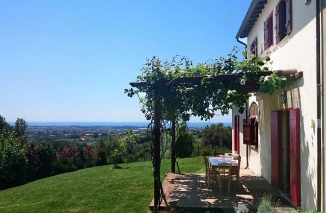 PANORAMIC FARMHOUSE, SEA AND MOUNTAINS VIEW, NEAR ROME