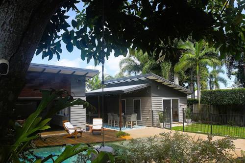 Pantai Indah Villa