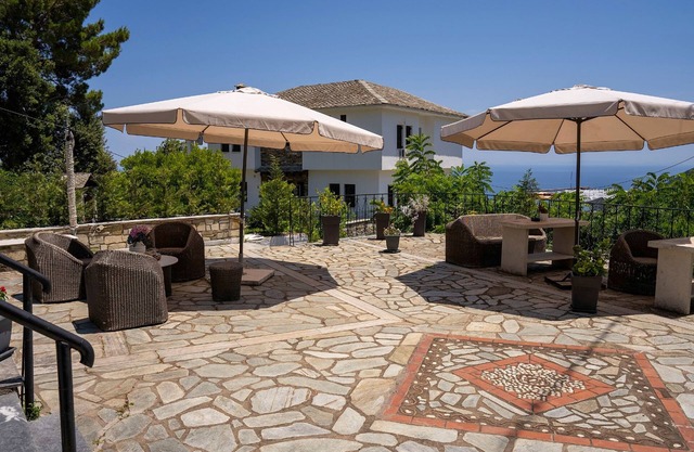Paradeisos Double Room with Sea View (4)