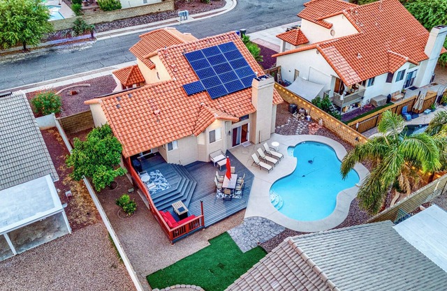 Paradise in Rita Ranch - HEATED POOL