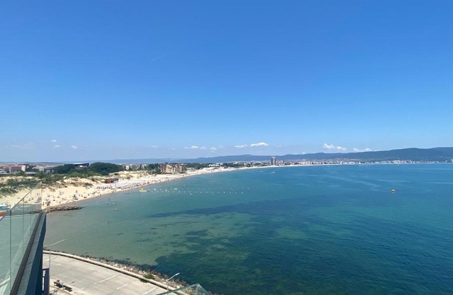 PARADISO 'В' 607 Large Luxury Apartment