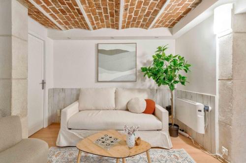 Paris 10mn - Free Private Parking - Souplex - All equipped - Completely Renovated