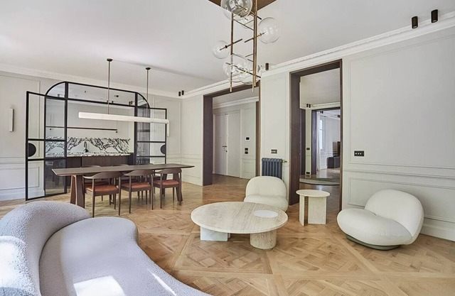 Paris at the Top – 4BR Luxury Penthouse w/Tower Views